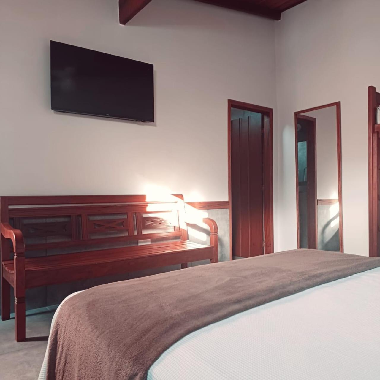 Suites Estou De Ferias باراتي المظهر الخارجي الصورة