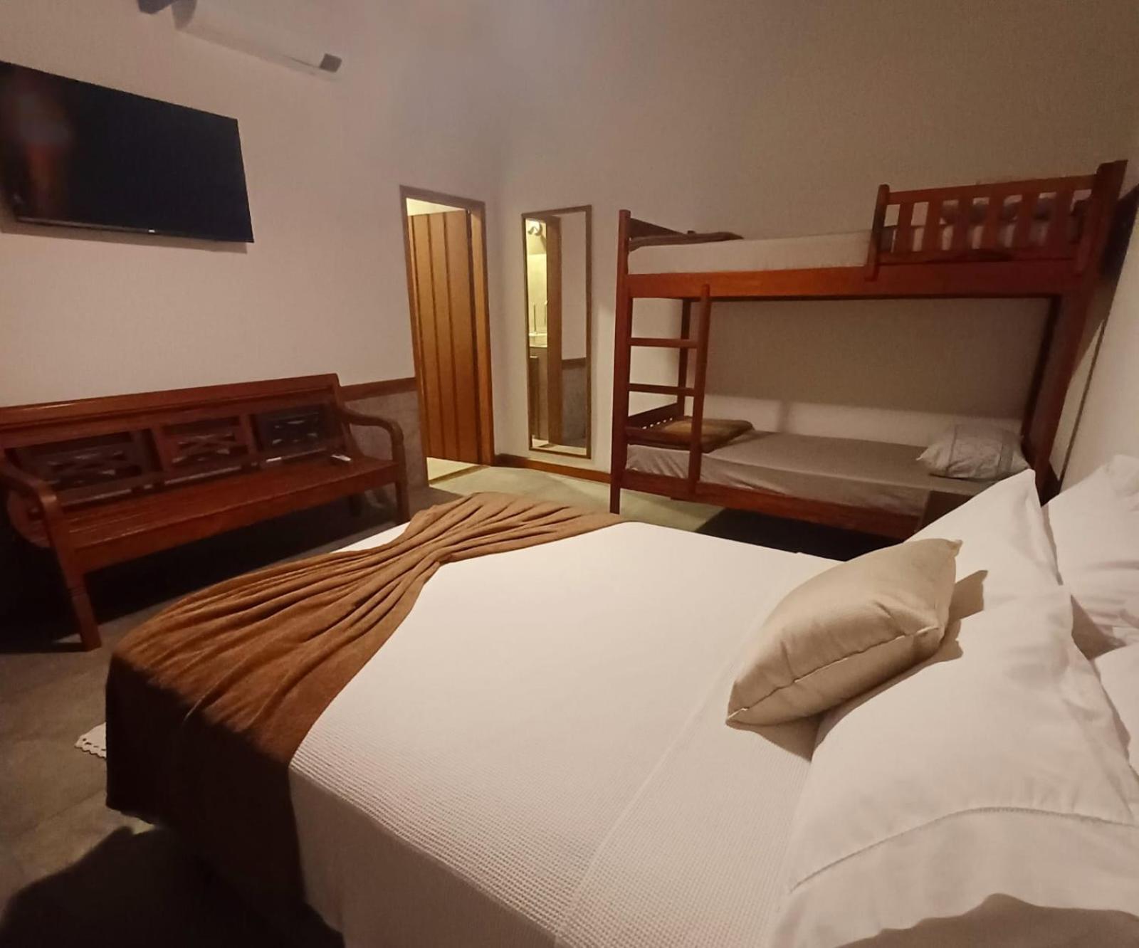 Suites Estou De Ferias باراتي المظهر الخارجي الصورة